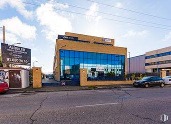 Oficina en alquiler en Calle Esteban Terradas, 6, Leganés, Madrid, 28914 con nube, cielo, luz de estacionamiento automotriz, asfalto, coche, neumático, vehículo, rueda, edificio y edificio comercial alrededor