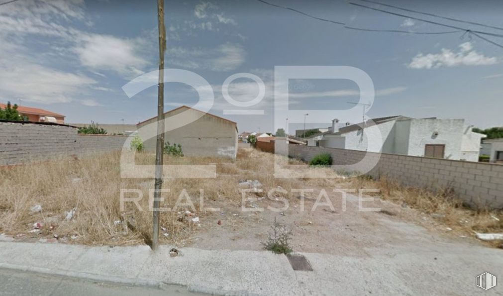 Land for sale at Travesía Manantial , 9, Nambroca, Toledo, 45190 with house, cloud, sky, plant, property, land lot, slope, asphalt, urban design and road surface around