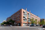 Retail for rent at Montecarmelo, Fuencarral - El Pardo, Madrid, 28034 with building, sky, daytime, property, car, window, wheel, tree, urban design and condominium around