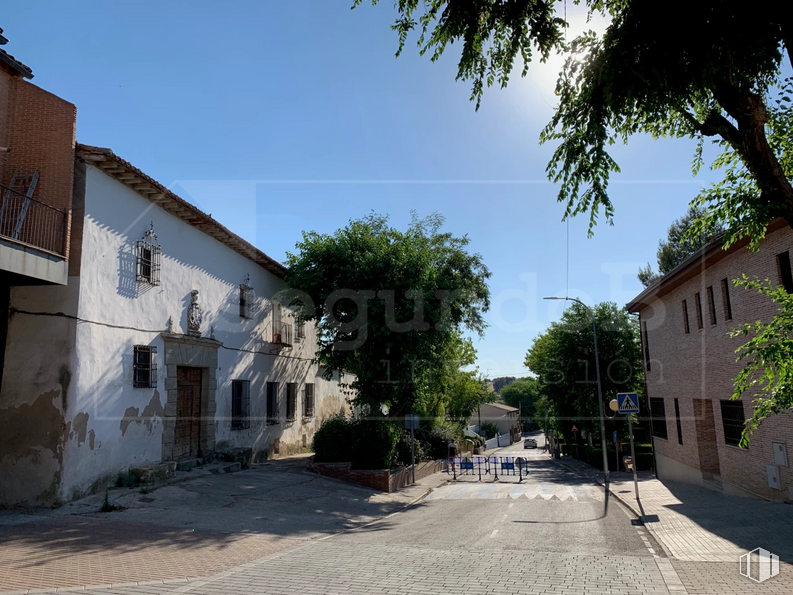 Land for sale at Zona centro, Seseña, Toledo, 45223 with house, sky, building, window, plant, tree, road surface, urban design, neighbourhood and residential area around