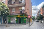 Local en venta en Calle Santa Gema, Alcorcón, Madrid, 28921 con edificio, ventana, árbol, nube, casa, diseño urbano, barrio, zona residencial, superficie de la carretera y inmobiliario alrededor