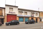 Local en alquiler y venta en Avenida Madrid, 15, La Puebla de Montalbán, Toledo, 45516 con coche, ventana, puerta, edificio, rueda, luz de estacionamiento automotriz, neumático, vehículo terrestre, vehículo y cielo alrededor