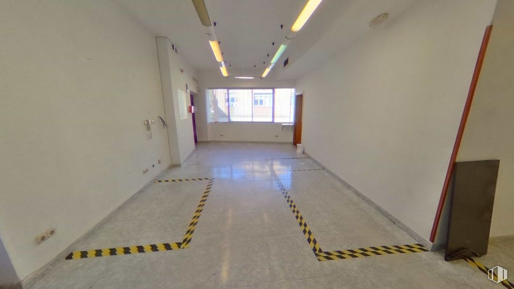 Oficina en venta en Calle Palos de la Frontera, Arganzuela, Madrid, 28012 con ventana, edificio, accesorio, madera, suelos, suelo, casa, puerta, hall y simetría alrededor