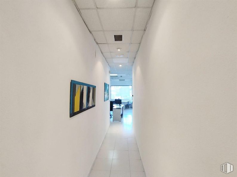 Local en alquiler en Plaza Soanilla, Arganda del Rey, Madrid, 28500 con marco, edificio, accesorio, arte, suelos, techo, espacio, evento, hall y azul eléctrico alrededor