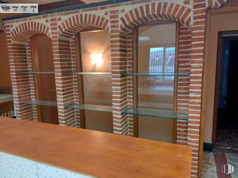 Retail for sale at El Sotillo - La Lastrilla, La Lastrilla, Segovia, 40196 with table top, shelving, shelf, wood stain, brick, brickwork, hardwood, building material, varnish and plywood around