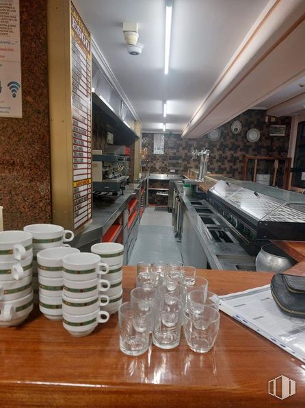 Retail for sale at Calle Doctor Santero, Tetuán, Madrid, 28039 with tableware, table top, drinkware, table, dishware, interior design, building, serveware, barware and flooring around