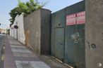 Land for sale at Calle Villanueva, Quintanar de la Orden, Toledo, 45800 with door, sky, road surface, asphalt, plant, tree, road, composite material, city and facade around