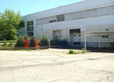 Industrial for sale at Zona Tres Cantos, Tres Cantos, Madrid, 28760 with plant, sky, building, land lot, fixture, asphalt, window, door, wall and real estate around