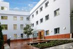 Office for rent at Calle Diego de León, 47, Salamanca, Madrid, 28006 with window, building, property, plant, sky, fixture, cloud, urban design, tree and condominium around