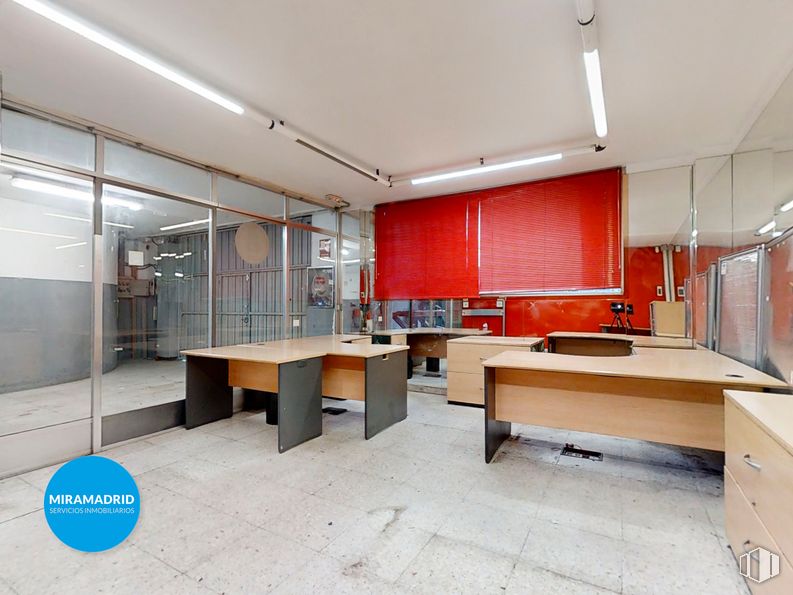 Industrial for sale at Calle Alfalfa, Tetuán, Madrid, 28029 with desk, chest of drawers, filing cabinet, table, furniture, interior design, flooring, ceiling, floor and lighting around