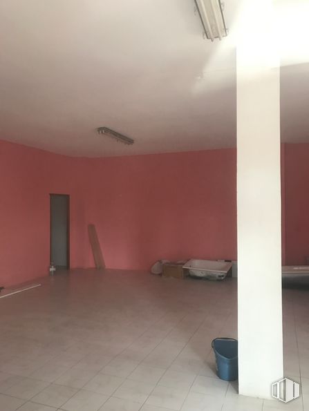 Retail for sale & for rent at Calle Teatro, Sonseca, Toledo, 45100 with lighting, fixture, floor, wood, flooring, composite material, hall, tints and shades, ceiling and building around