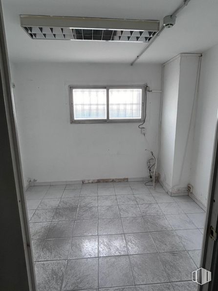 Nave en venta en Avenida Canteras, Valdemoro, Madrid, 28034 con ventana, propiedad, accesorio, edificio, arquitectura, suelo, suelos, material compuesto, techo y hall alrededor