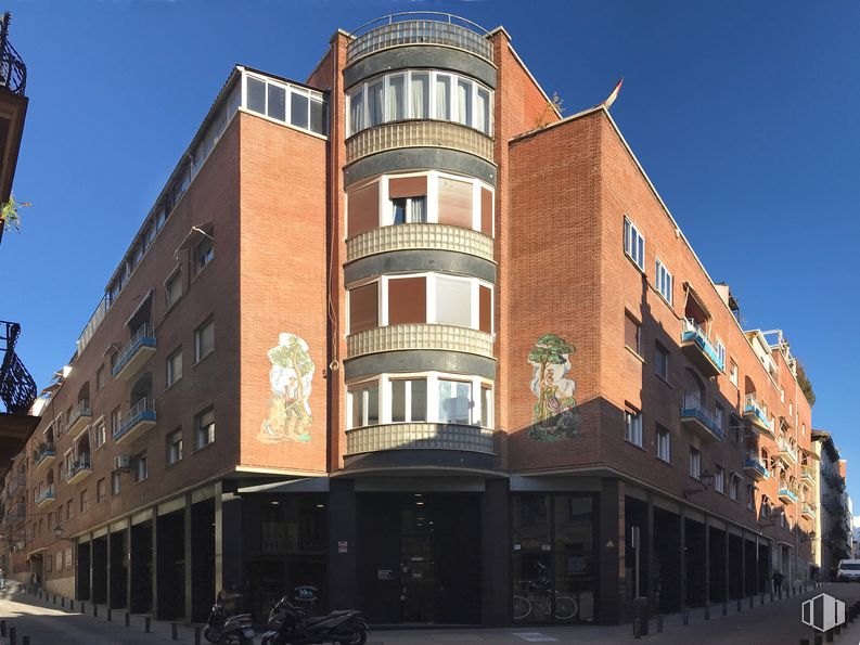 Oficina en alquiler en Calle Alameda, 22, Centro, Madrid, 28014 con edificio, ventana, cielo, propiedad, bloque de torre, diseño urbano, edificio comercial, condominio, barrio y fachada alrededor