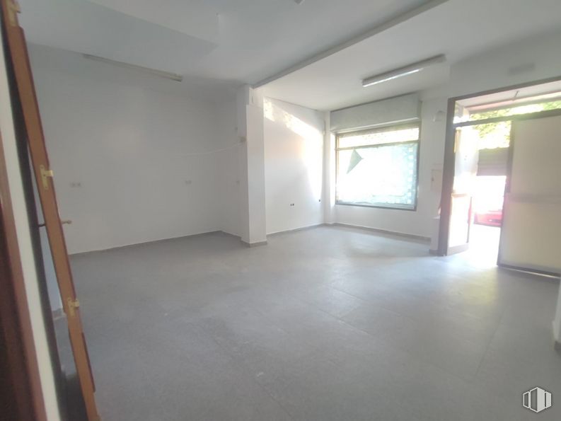 Local en venta en Plaza Jiménez Díaz, Getafe, Madrid, 28903 con ventana, accesorio, edificio, madera, hall, suelos, madera dura, techo, sombra y vidrio alrededor