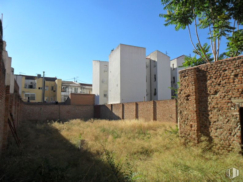 Suelo en alquiler y venta en Calle Puerto Alto, Puente de Vallecas, Madrid, 28053 con edificio, casa, cielo, planta, terreno, árbol, barrio, zona residencial, paisaje y ventana alrededor